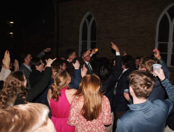 Feeding of the 500: St. Anthony’s midnight ‘Greek Feast’