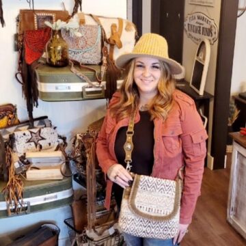 Farmhouse Charm Shoppe offers handmade goods