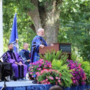 Convocation speakers encourage freshmen to invest in the college community