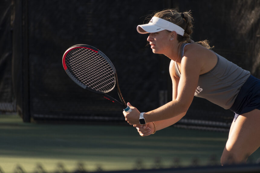 Women’s tennis has big plans despite small team