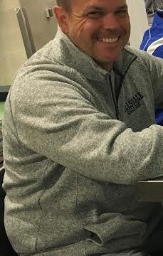 Daughter, son, frat:  chef cooks for Hillsdale