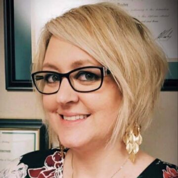 Hillsdale District Judge Stiverson suffers minor injuries from rollover car accident