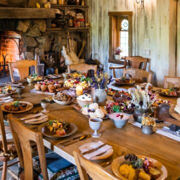 Mossey Library hosts Hobbit Day celebration