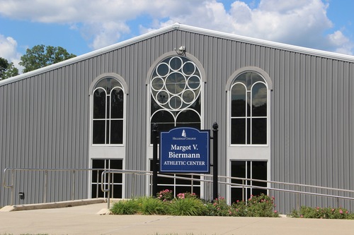 34vhetn5vbkafhff SAB’s drive-in movie goes indoors