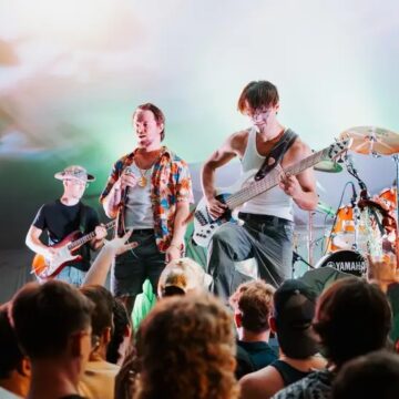 Practice appropriate etiquette at every kind of performance