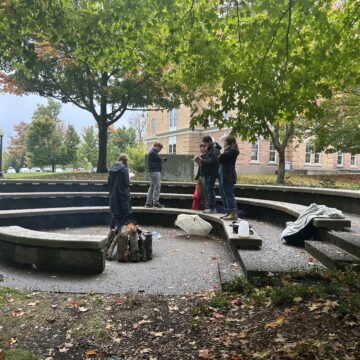 Students endure weather for Homerathon