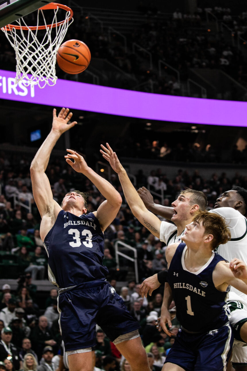 Hillsdale opens season with MSU exhibition