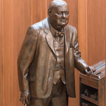 Students, faculty, Winston Churchill bond over cigars