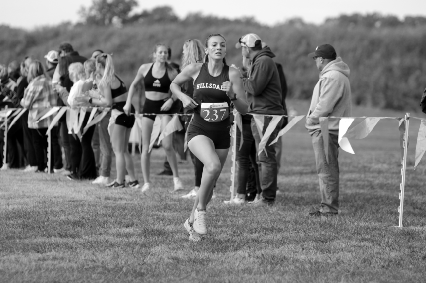 Wamsley qualifies for nationals, Hillsdale takes 17th place