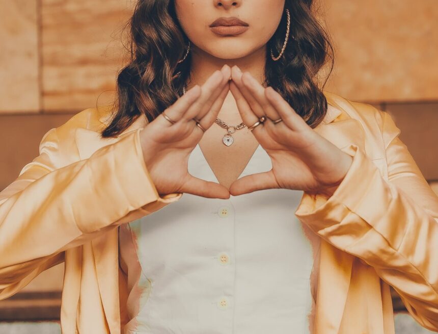 Professor of history speaks on conspiracy theories