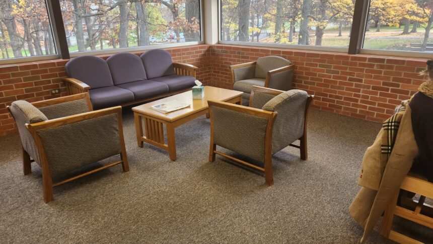 Mossey Library updates furniture over fall break
