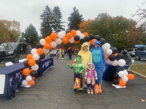 Student-Athlete Advisory Board hosts Trunk-or-Treat