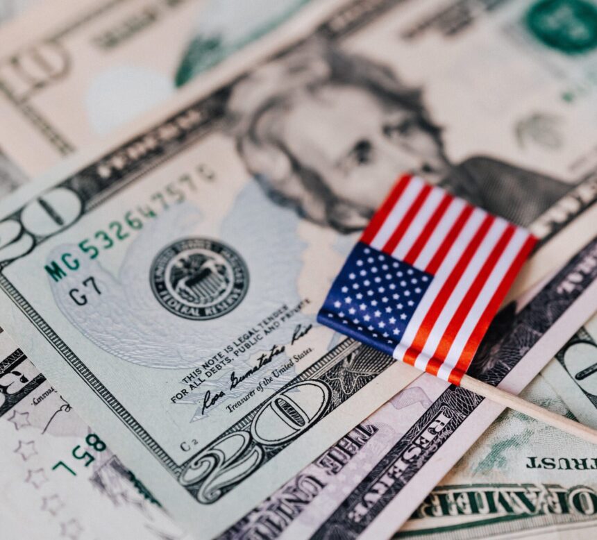 Speakers talk space mining, the Fed, gold standard in CCA II