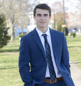 Rebelling against the rebels: student starts conservative outlet