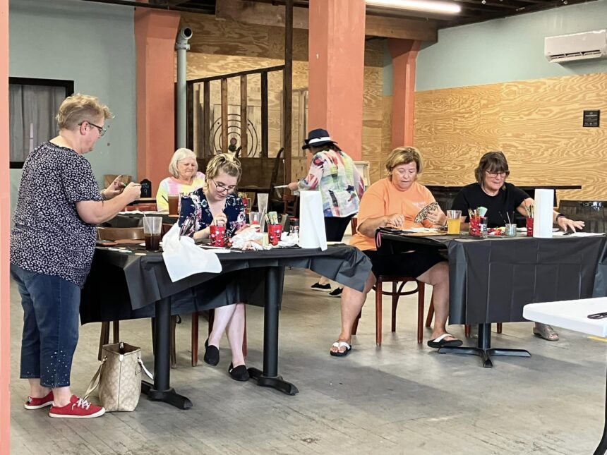 Hillsdale Craft Supply to host painting classes