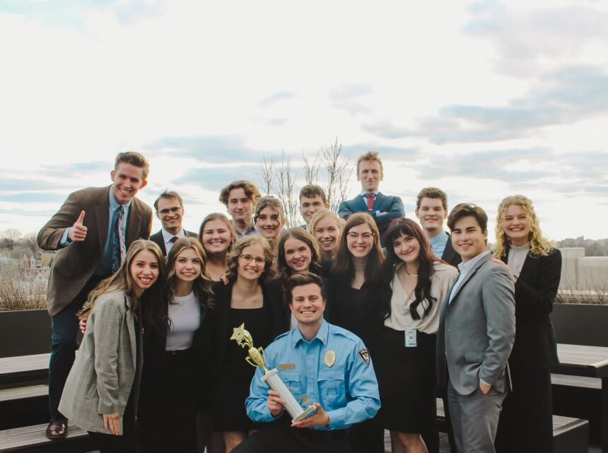 Hillsdale Mock Trial punches ticket to nationals