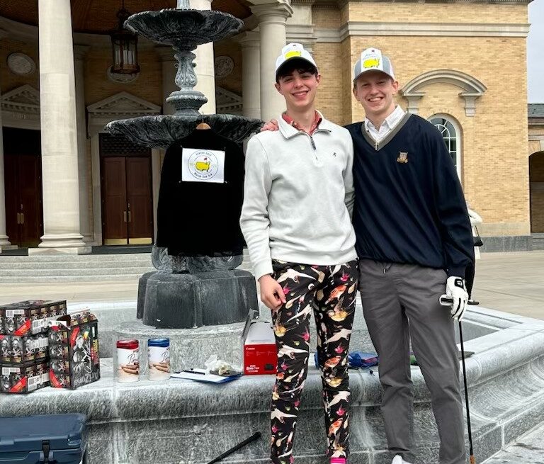 Students host final statue golf tournament before construction on the quad begins