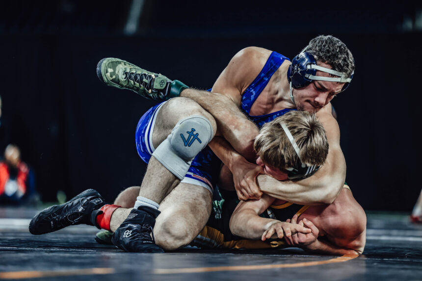 Petersen brothers take second, fifth at wrestling state championships