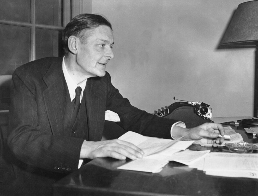 Christina Lambert presents lecture on T.S. Eliot