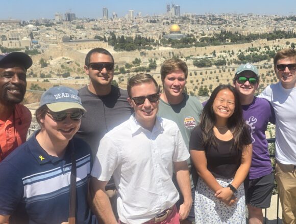 Students travel to Israel amid ongoing war