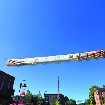 Thousands flock to Michigan town for ‘Destination Stars Hollow’ experience