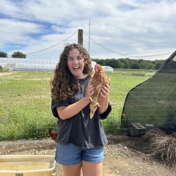 Students get their hands dirty at Hillsdale Homestead