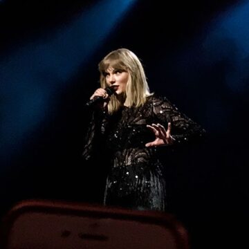 Do pop stars impact polls?