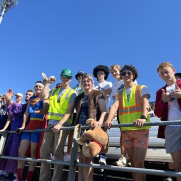 Men’s dorm showdown at halftime