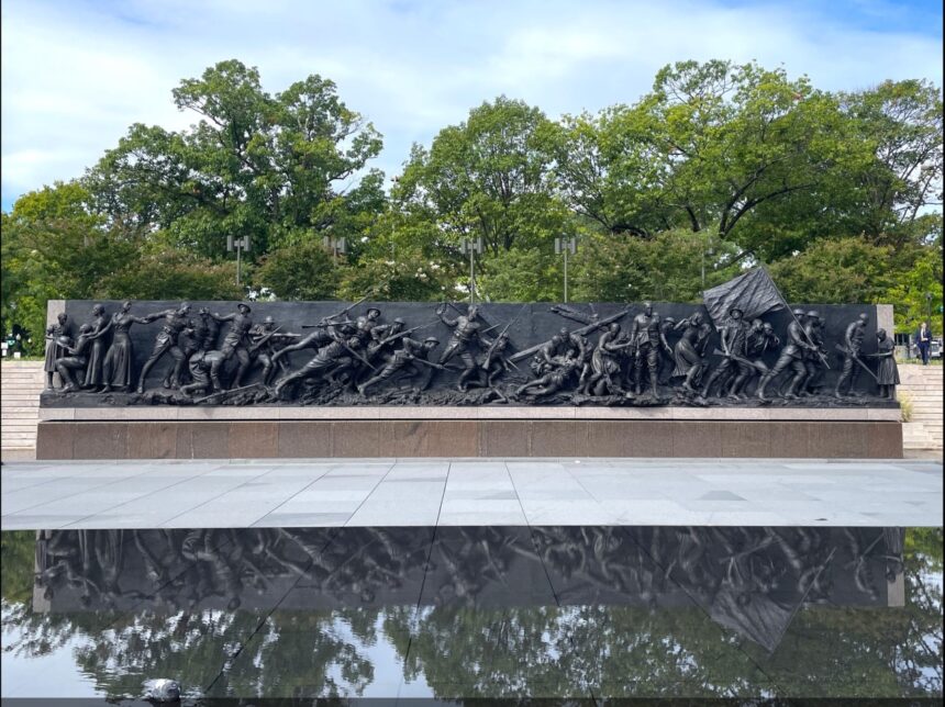 Saving Western art: sculptor lectures on his work