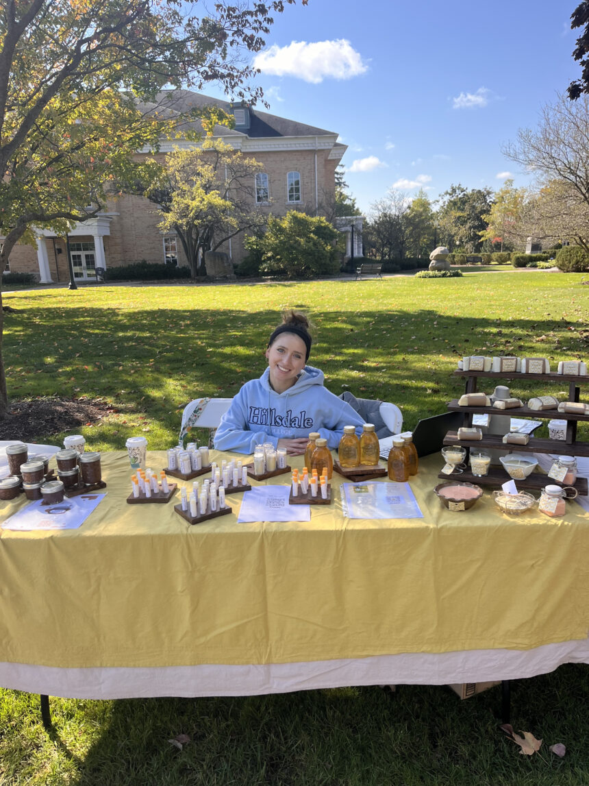 Beeswax, tote bags, jewelry: SAB hosts Maker’s Market