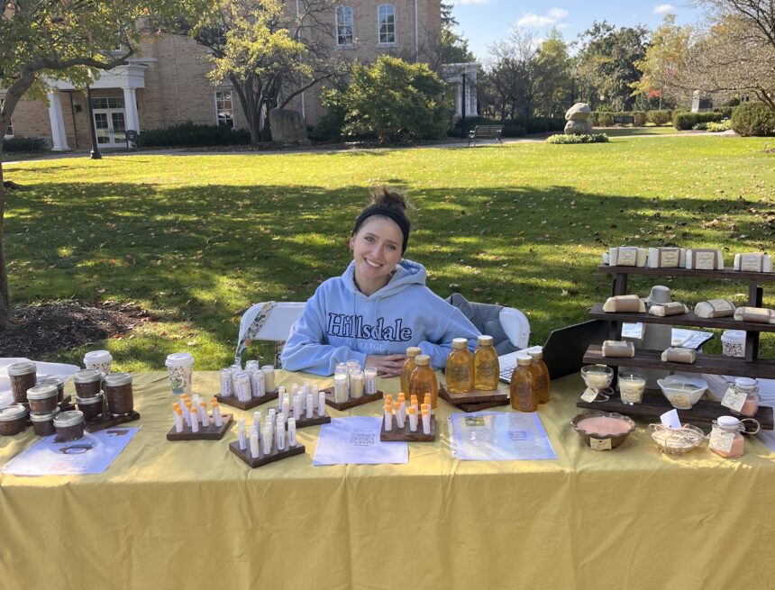 Beeswax, tote bags, jewelry: SAB hosts Maker’s Market