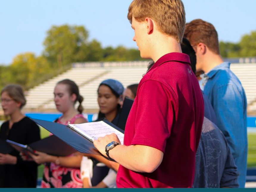 The Hillsdale College Hymn Singing Club performs the hymn "Amazing Grace" for fighterfighters on 9/11 Courtesy | Instagram