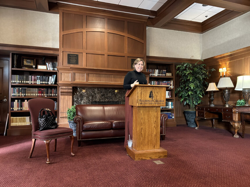 Toni Morrison scholar lectures on race, desire, revision