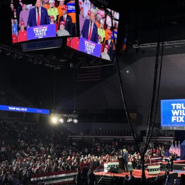 Trump ends campaign in Grand Rapids for third time
