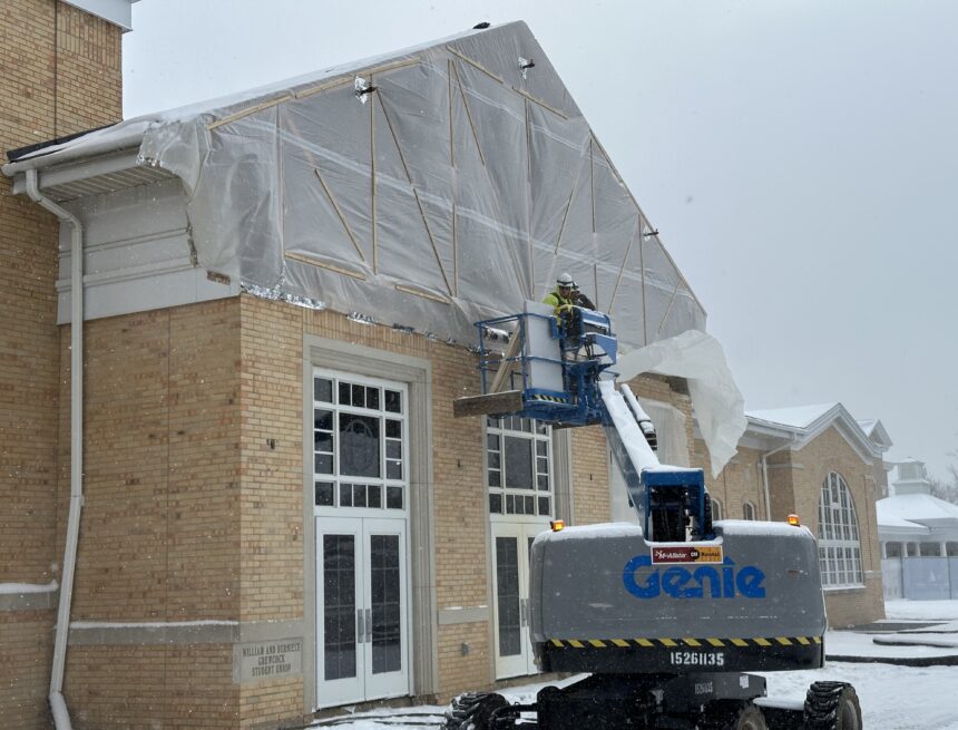 Union facade construction begins