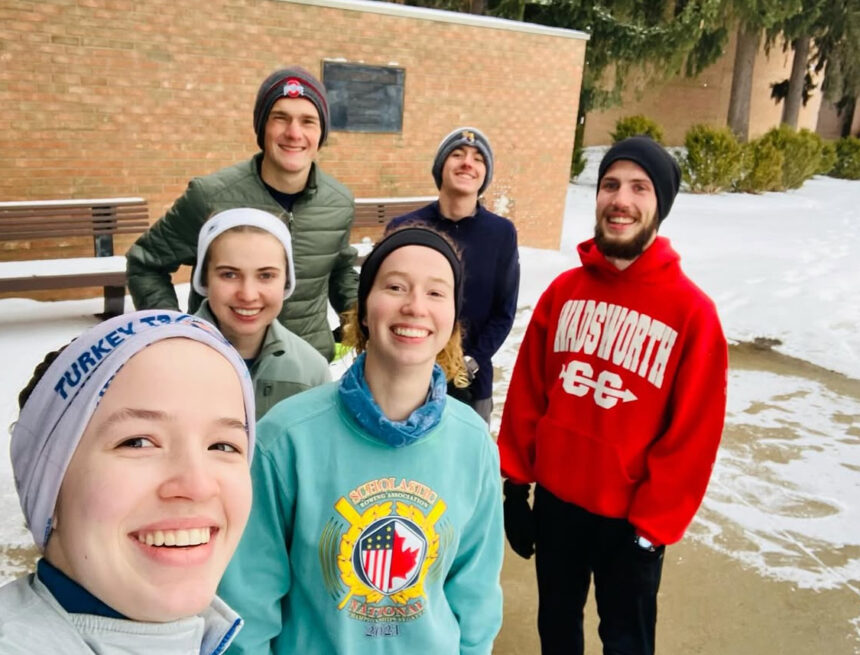 Hillsdale running club dashes onto campus