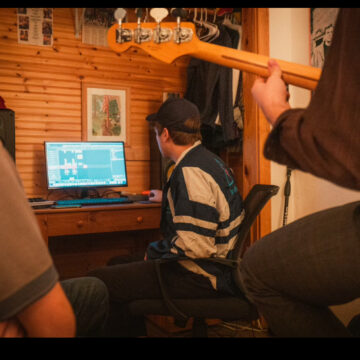 Mix22, Schizmatics record originals over break