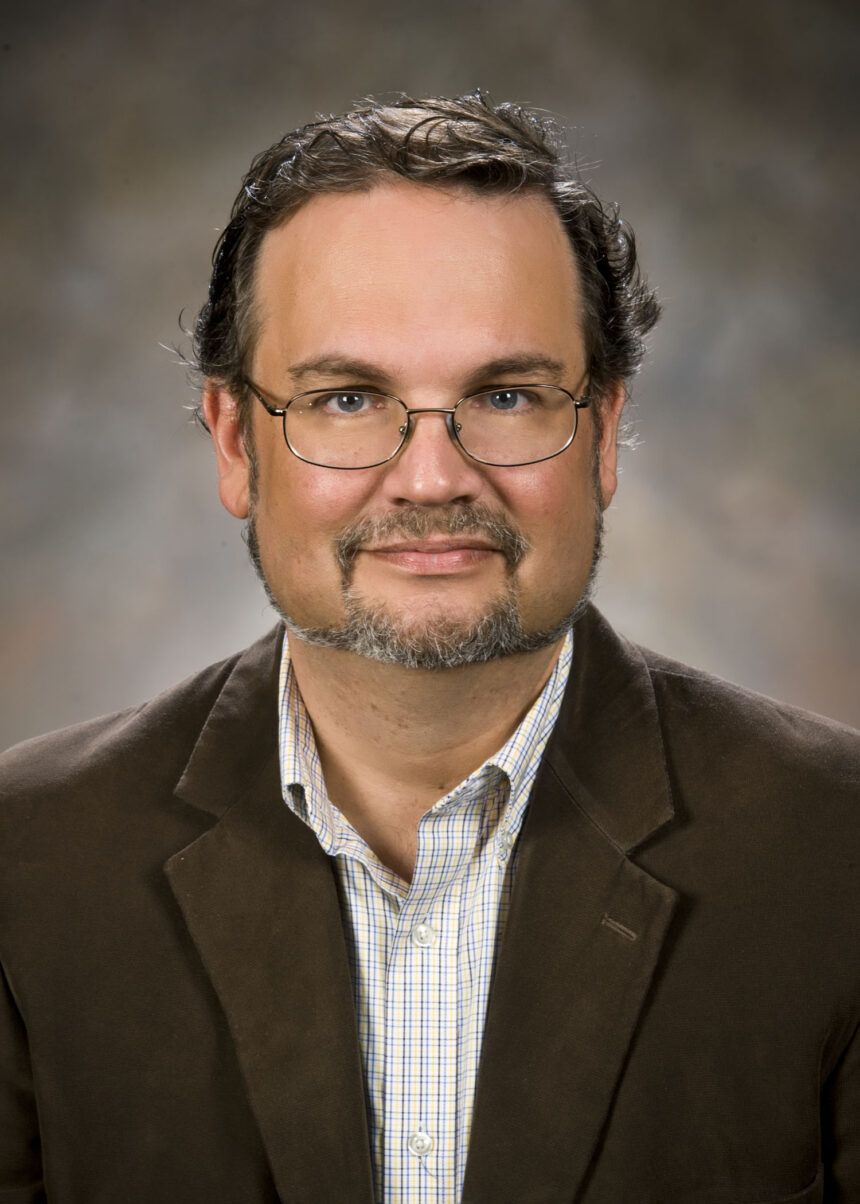 Speaker to discuss weaponry across history