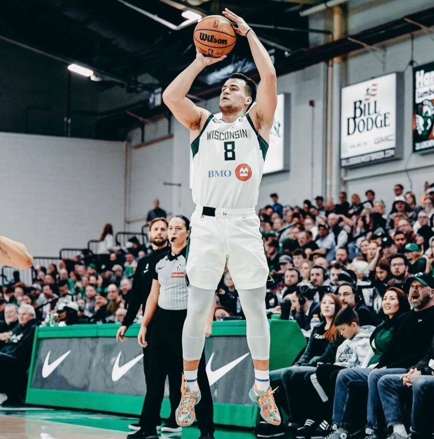 Gohlke signs with NBA G League team