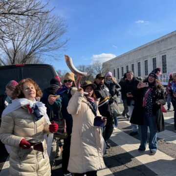 Inauguration moves inside: American spirit persists