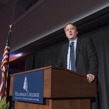 Hillsdale grad announces bid for governor