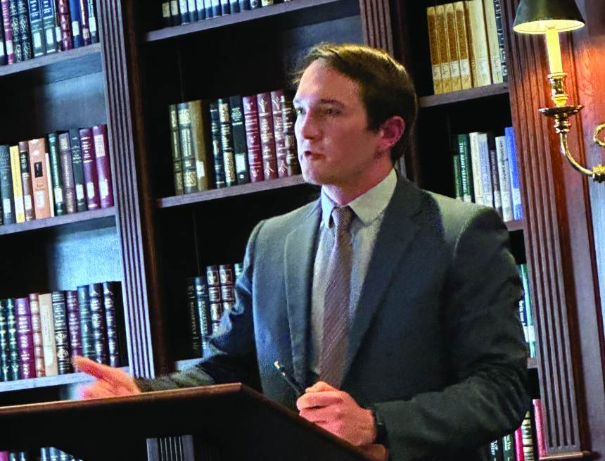 English majors give honors lectures