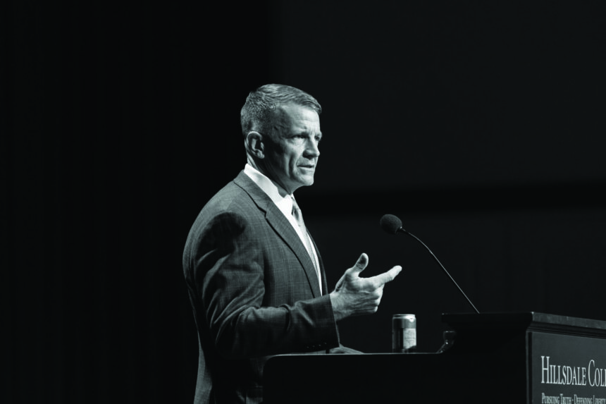 Alumnus talks AI and Warfare