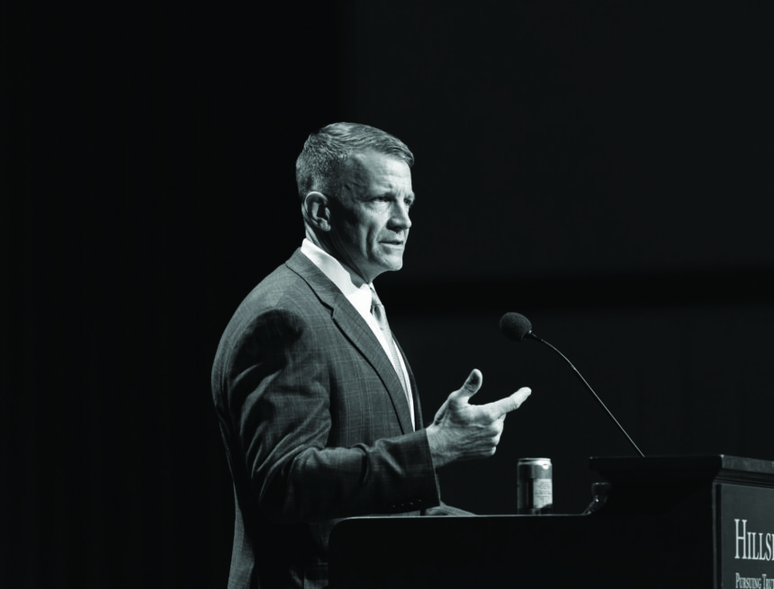 Alumnus talks AI and Warfare