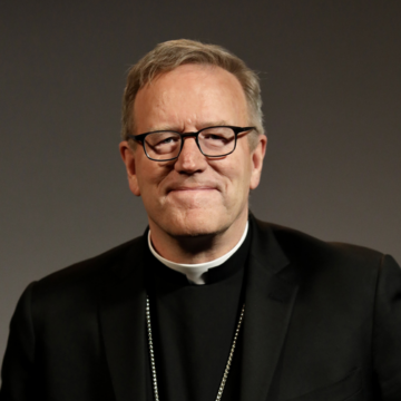 Barron speaks on worship