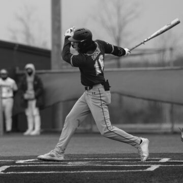 Baseball wins three straight