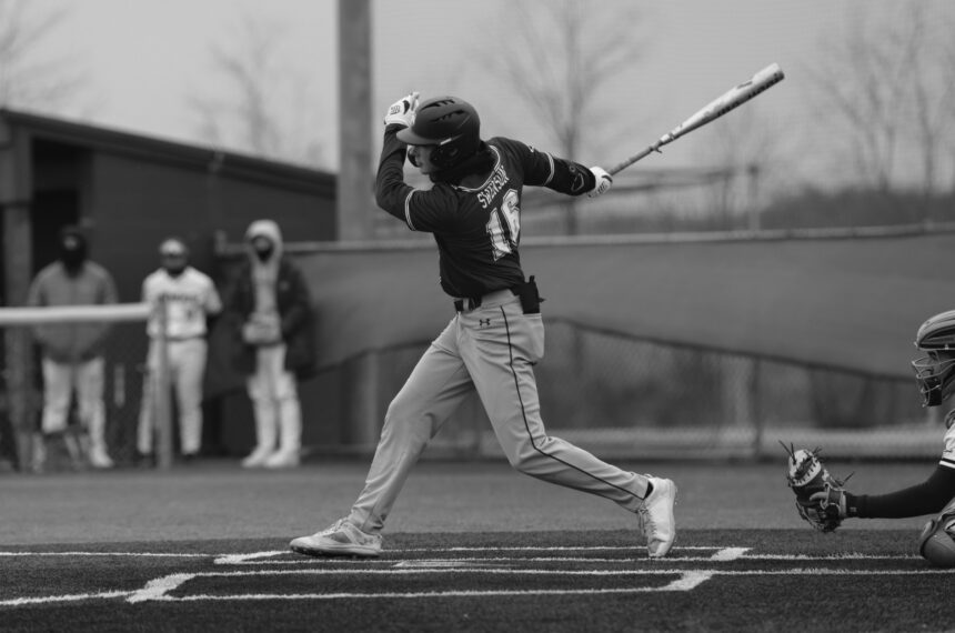 Baseball wins three straight