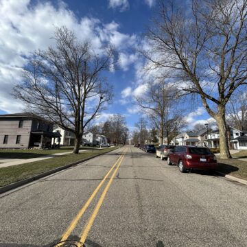 Rising juniors hope to ditch dorms, few get off-campus permission