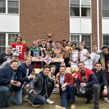 Campus icons battle at Simpson