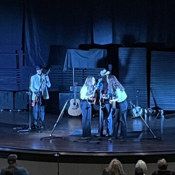 Tennessee bluegrass band performs at Dawn Theater